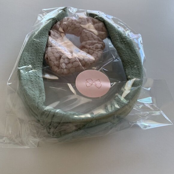 Alice And Ames Headband And Scrunchie Girl Hair Set - Picture 3 of 4